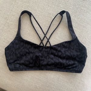 Lululemon sports bra
